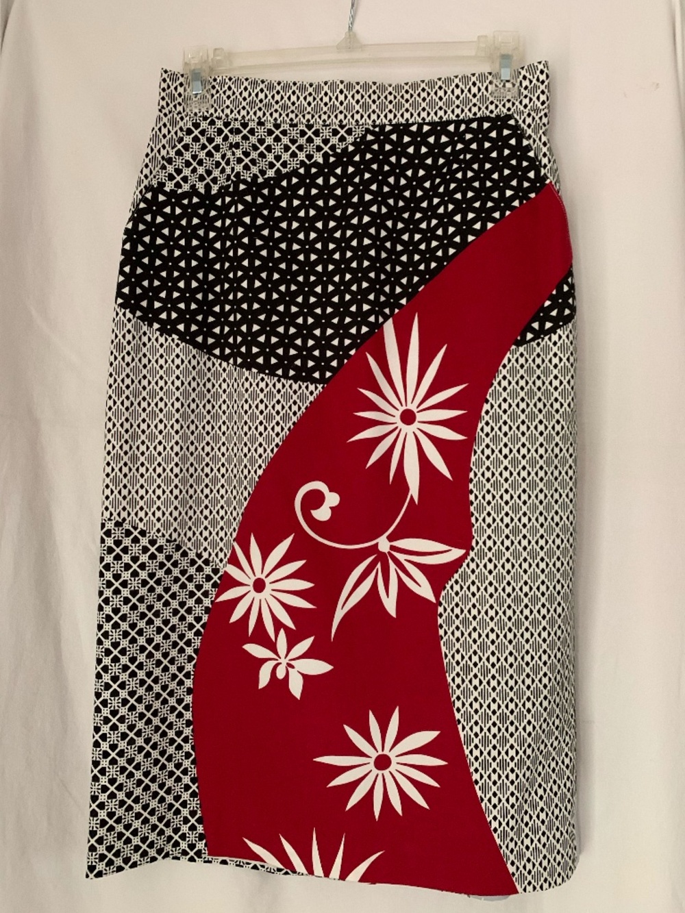 MaxMara black & red floral abstract print pencil skirt